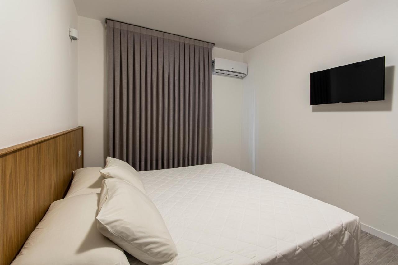 Melo 3* Balneário Camboriú